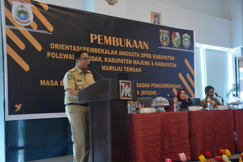 Sekprov Sulbar berharap anggota DPRD tingkatkan tiga fungsi