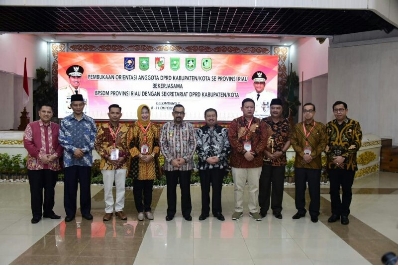 Bupati Bengkalis hadir di pembukaan orientasi anggota DPRD se Riau
