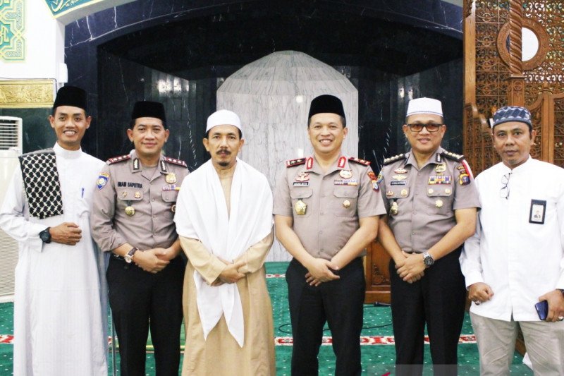 Densus 88 bekuk lima orang terduga teroris di Riau