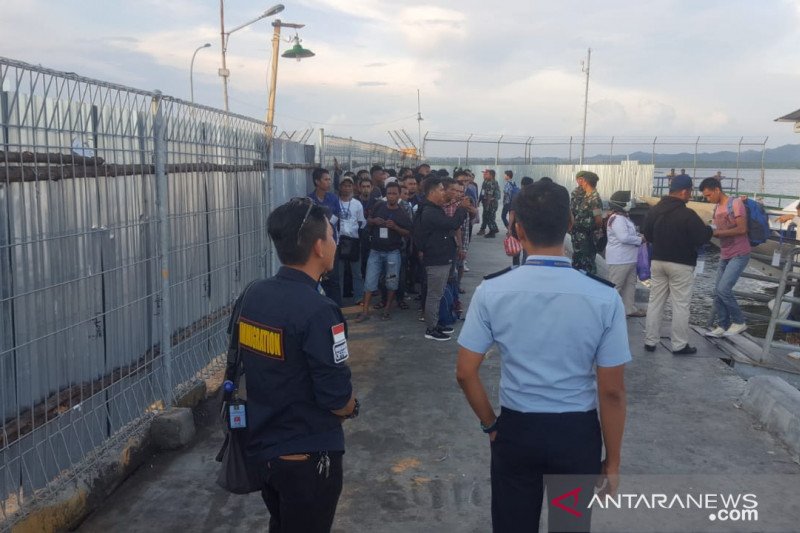 Bupati Flotim Ntt Ajak Warganya Menjunjung Tinggi Tradisi Di Nunukan Antara News Sumatera Barat