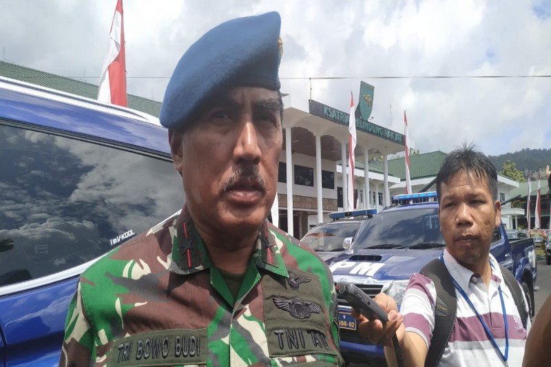 Lanud Silas Papare terbangkan 104 pengungsi kembali ke Wamena