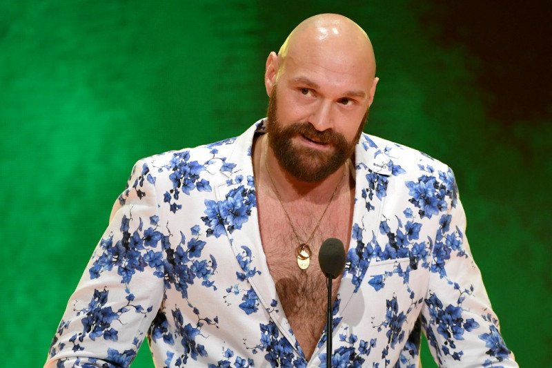 Tyson Fury akan debut gulat lawan Strowman