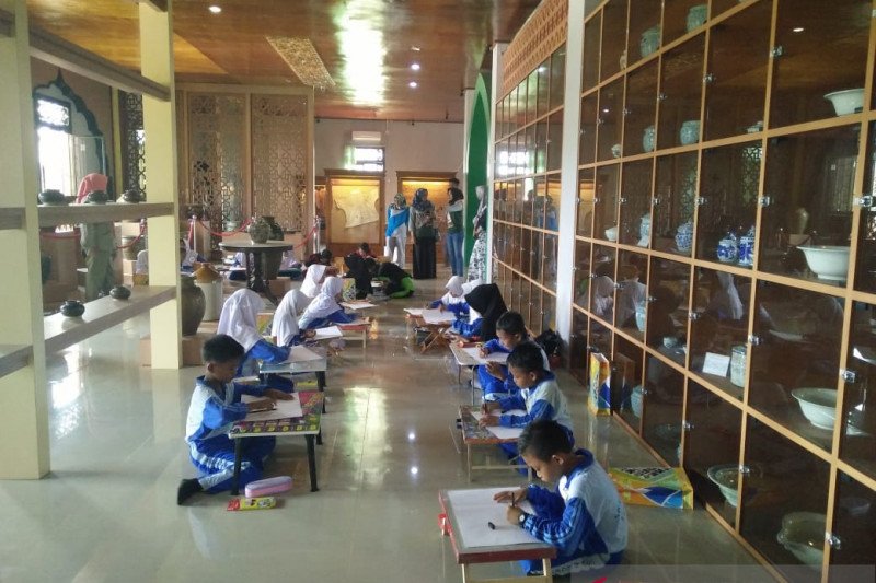 Semarak lomba Museum Linggam Cahaya