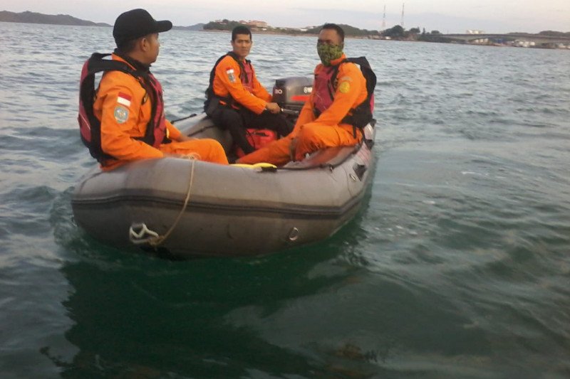 Tim SAR cari pria lompat dari Jembatan Barelang Batam