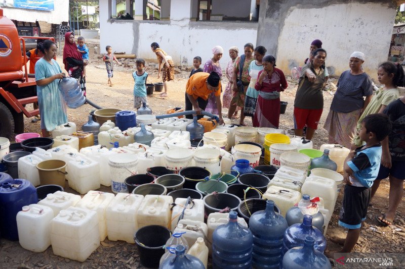 Warga Lombok Tengah mengeluhkan suplai air bersih