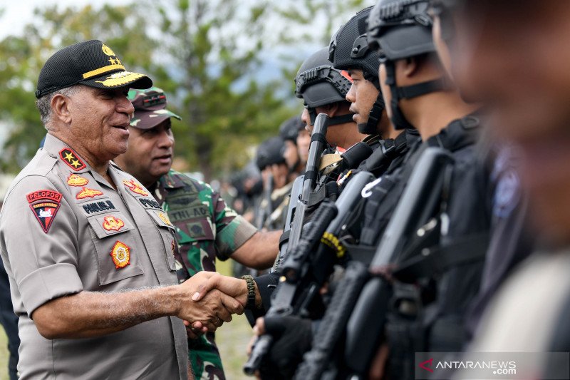 Apel Gabungan Tni Dan Polri Di Wamena Antara News 