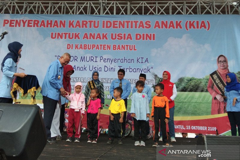 10.000 anak usia dini di Bantul dapat kartu identitas