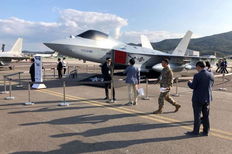 Korsel meluncurkan "model utuh" jet tempur di tengah tantangan program