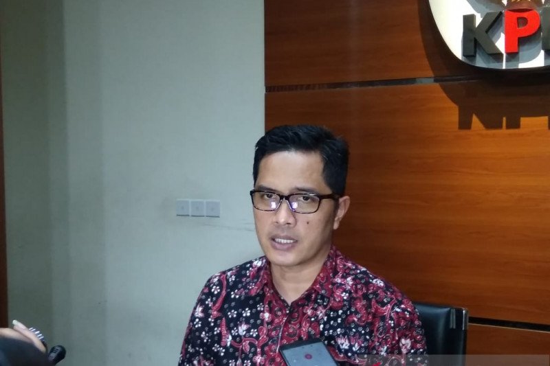 Bupati Indramayu Supendi ditahan KPK