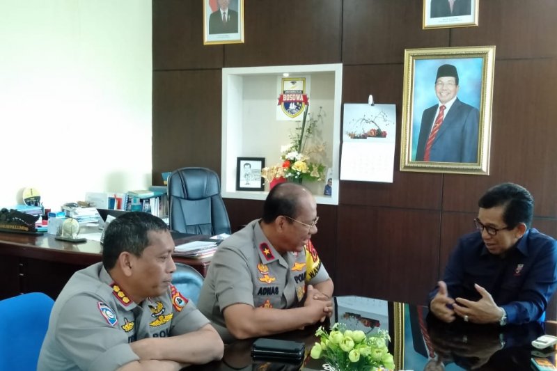 Penyidik Polda Sulsel dikuliahkan di Universitas Bosowa