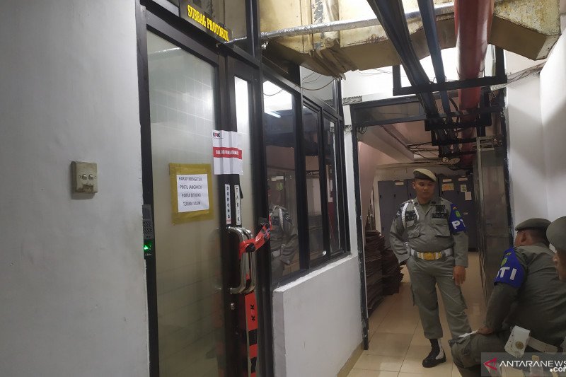 KPK segel sejumlah ruang kerja di kantor Wali Kota Medan
