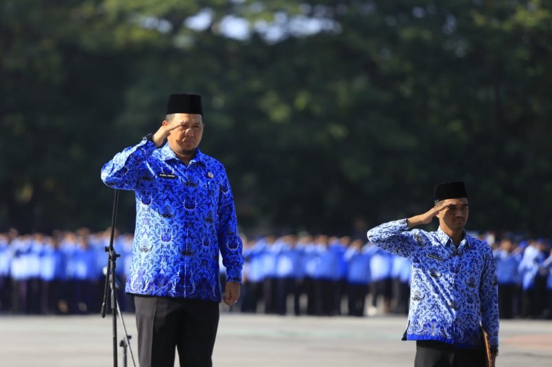 Pj Wali Kota Makassar ingatkan ASN bijak gunakan medsos
