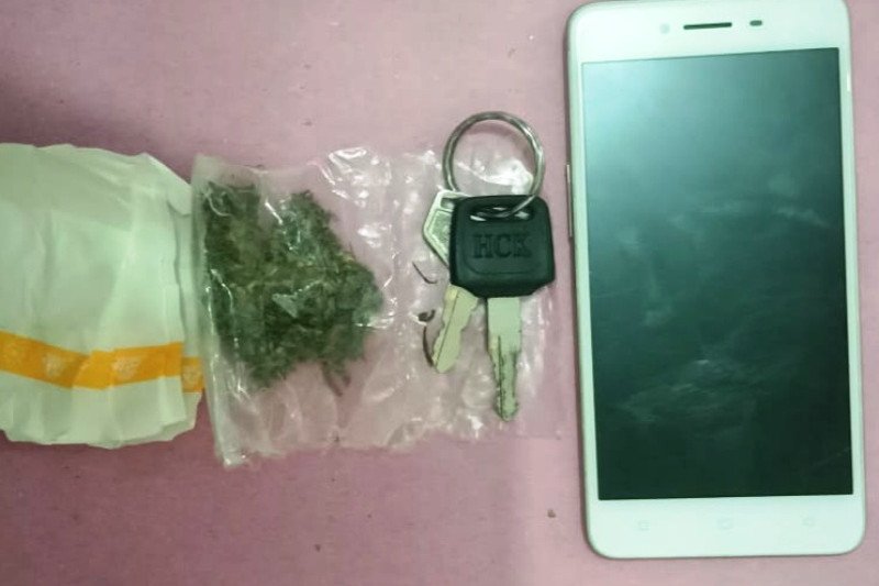Mengaku ganja di saku celana miliknya, sopir asal Koto Baru pasrah dibekuk polisi