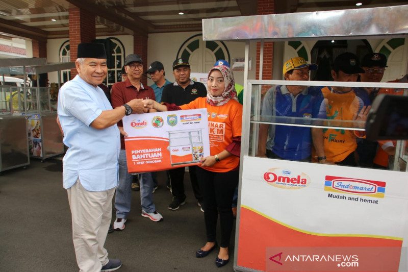 Indomaret Cabang Palembang bantu UMKM di Baturaja pasarkan produk