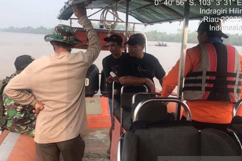 VIDEO - Perempuan muda Inhil hilang tenggelam saat menyeberang sungai