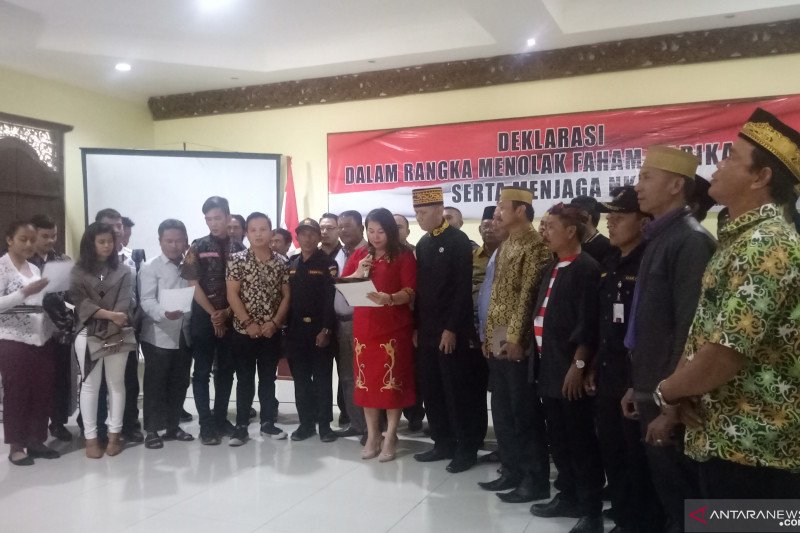 Para tokoh adat di Kaltara deklarasi menolak paham radikal