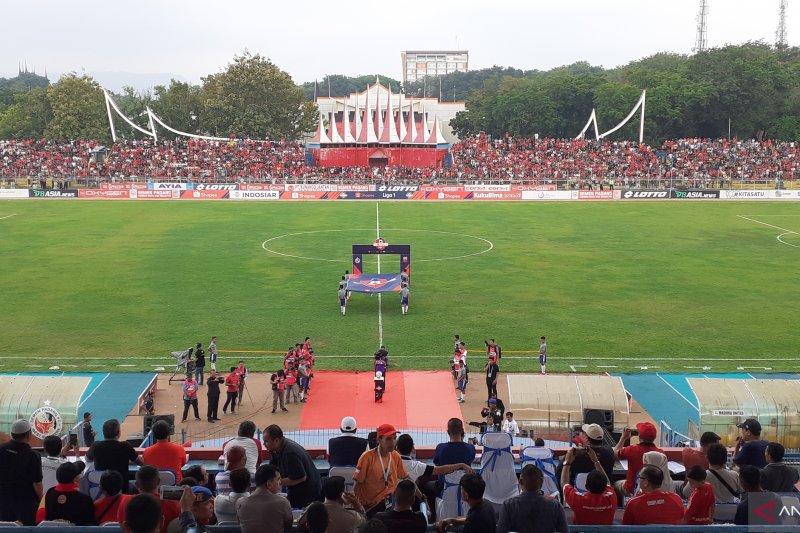 Madura United taklukan Semen Padang 2-1