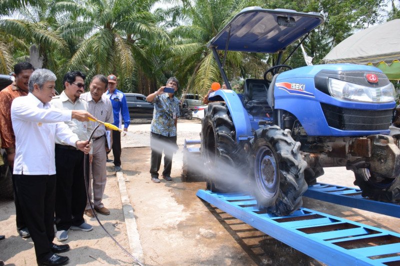 Modernisasi pertanian dongkrak produksi padi Ogan Komering ilir