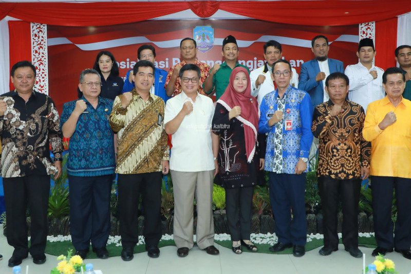 Gubernur Nilai Parpol Berkontribusi Besar untuk Bangsa