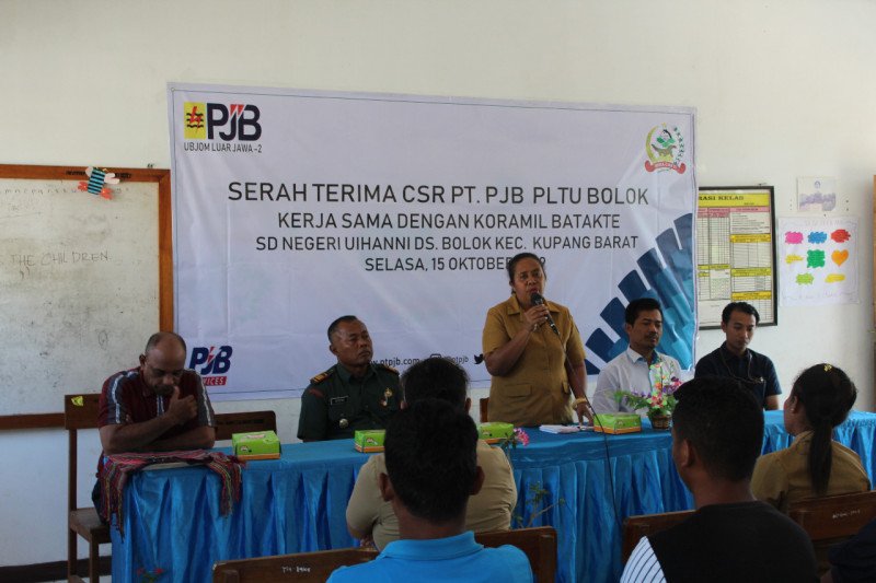 PLN bangun toilet sehat