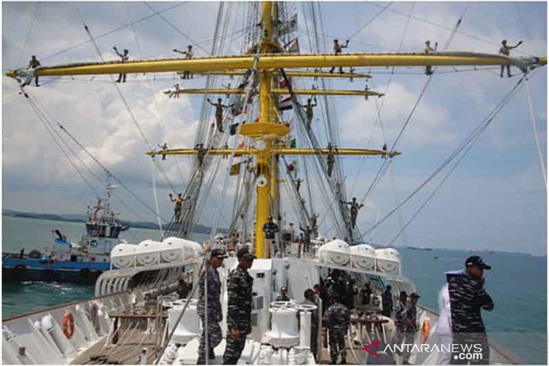 KRI Bima Suci-945 lakukan lawatan ke Pulau Dewata