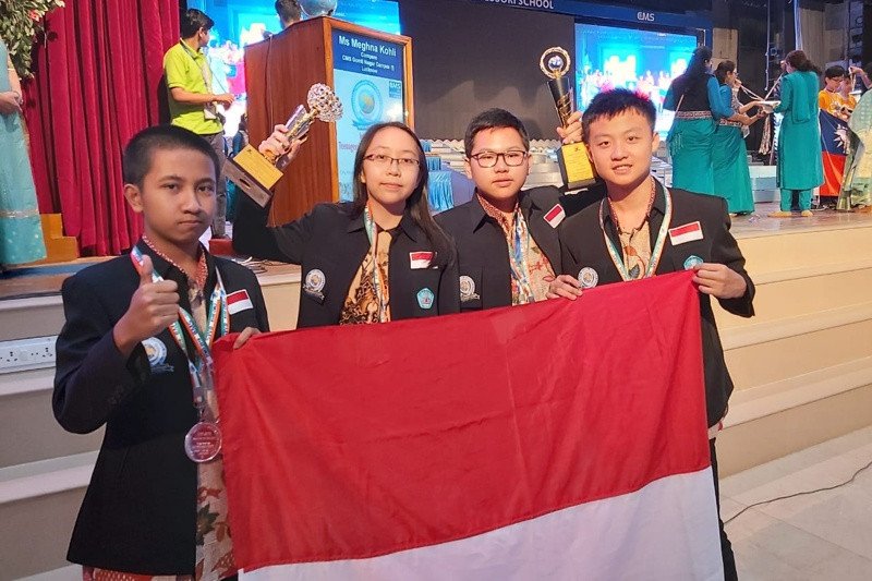 Pelajar Indonesia Sabet Juara Umum Olimpiade Internasional