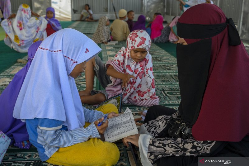 KPAI: Ajarkan agama pada anak dengan cara yang baik