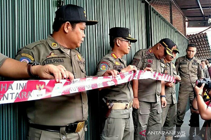Pemkot Palembang segel usaha bakso penolak e-tax