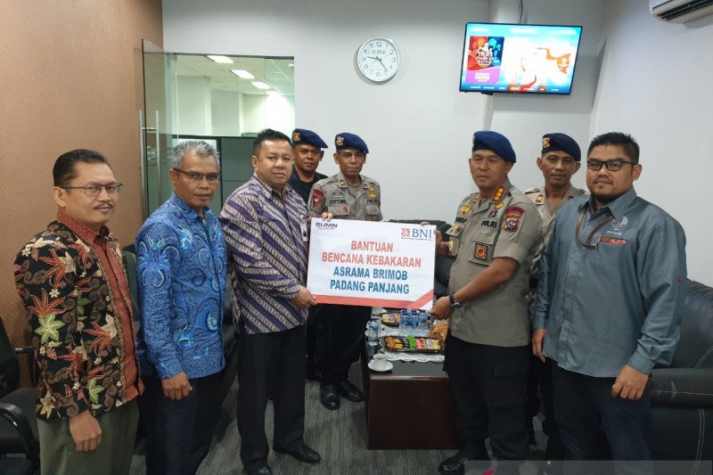 BNI Wilayah Padang bantu korban kebakaran Asrama Brimob Padangpanjang