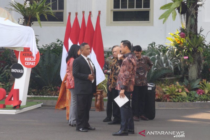 Calon menteri dan pejabat berdatangan ke Istana Kepresidenan Jakarta