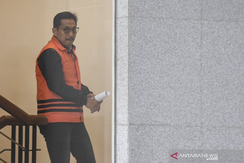 Seorang politikus Partai Golkar dituntut tujuh tahun penjara