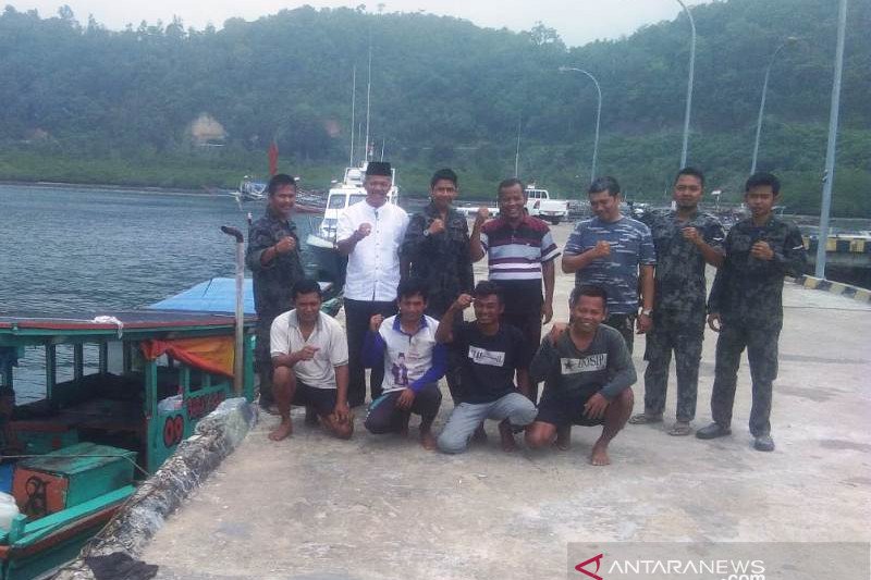 Tim gabungan tangkap kapal nelayan tak berizin, tapi dilepas lagi