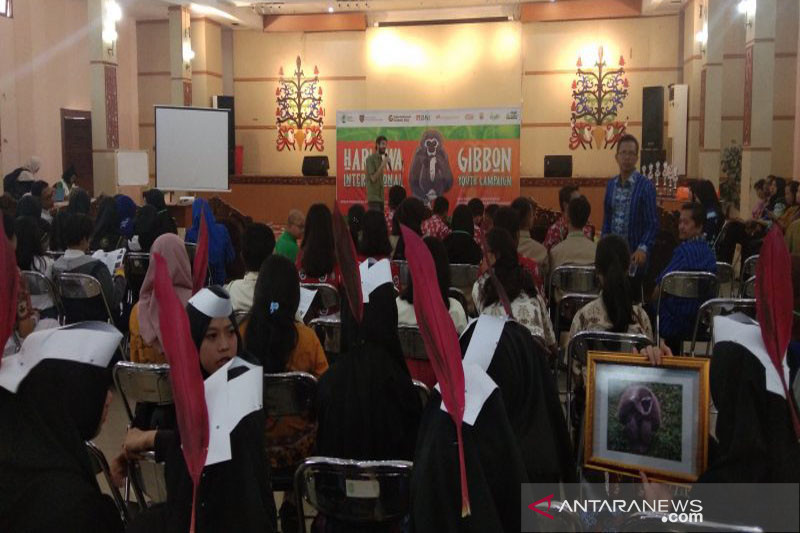 Disdik Kalteng-BNF lakukan edukasi pelestarian owa-owa kepada siswa