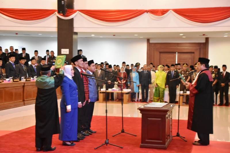 Gubernur Sulawesi Barat ajak legislator bersinergi entaskan kemiskinan
