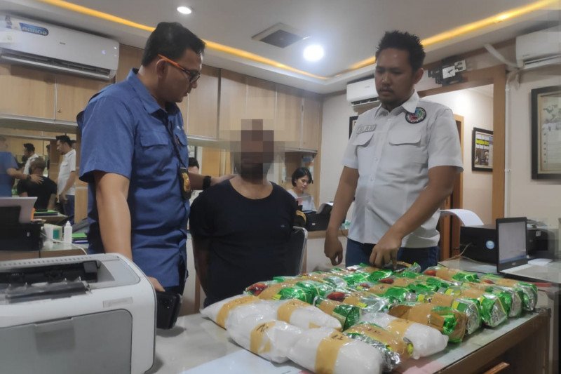 23kg Crystal Meth Seized From Jakarta Shopping Mall Antara News