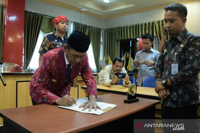 Delapan pejabat Eselon dua Pemkot Palu diambil sumpah