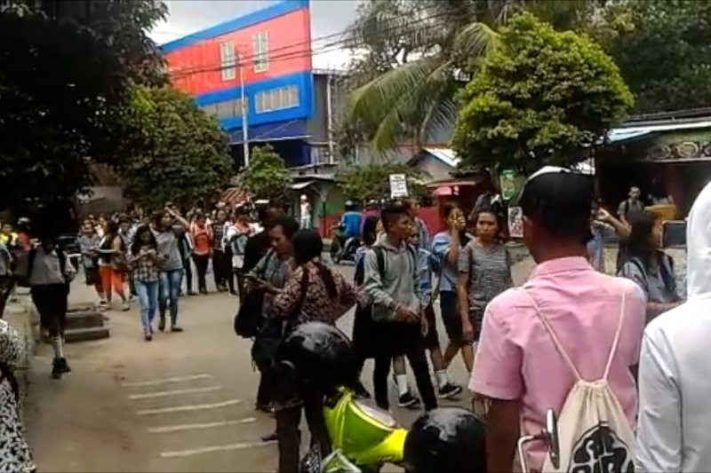 Kota Ambon digoyang gempa bumi 5,2 Magnitudo