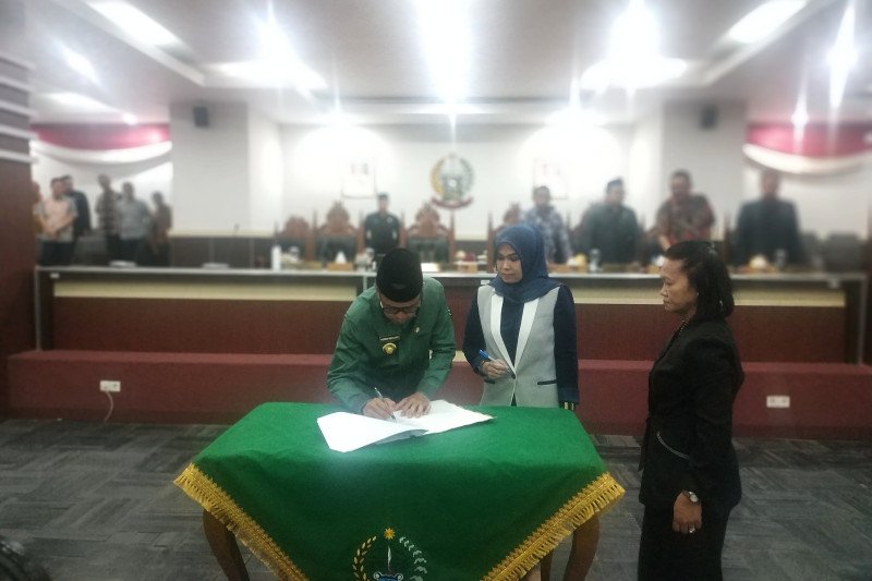 DPRD Sulawesi Selatan tetapkan Perda perubahan OPD