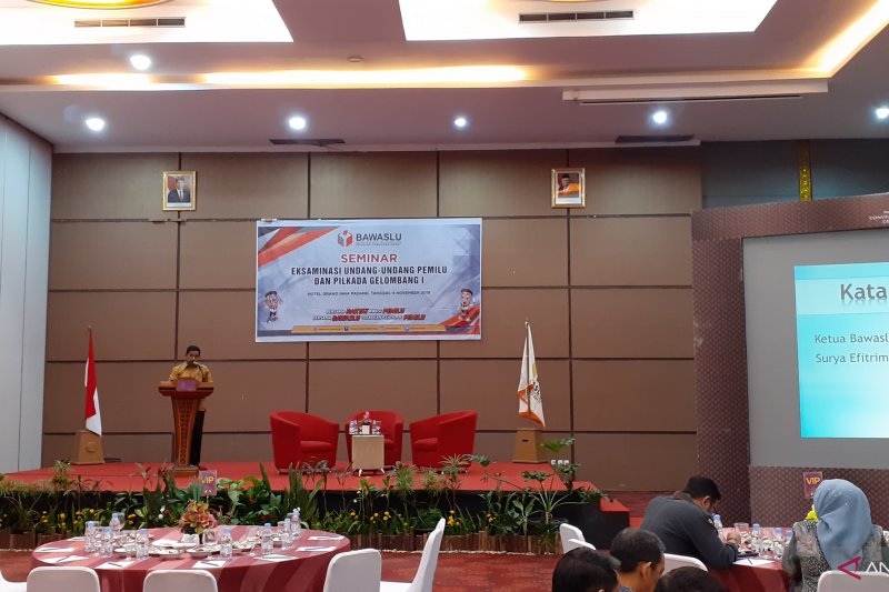 Gubernur masih di luar negeri, Bawaslu: penandatanganan NPHD tertunda