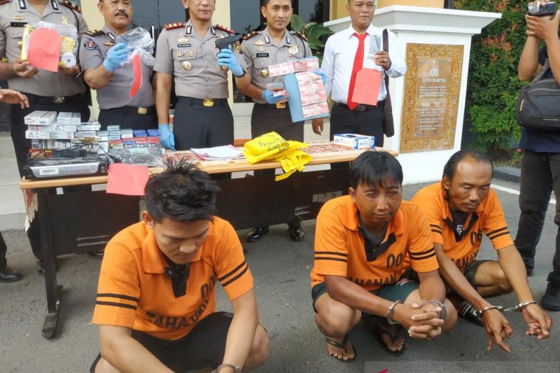 Polisi ungkap kasus rekayasa perampokan Alfamart