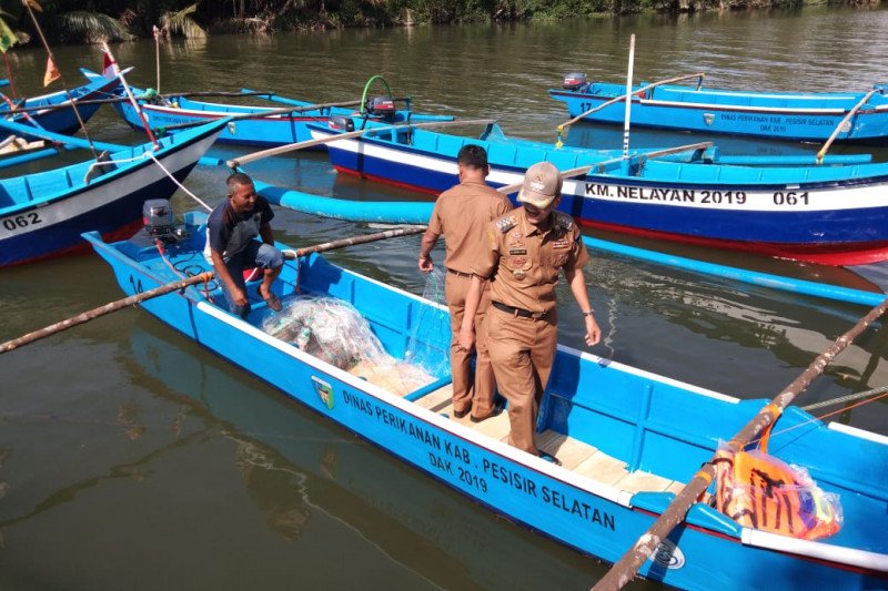 Nelayan di Pessel terima tiga unit mesin "ice flake" untuk jaga kesegaran hasil tangkapan
