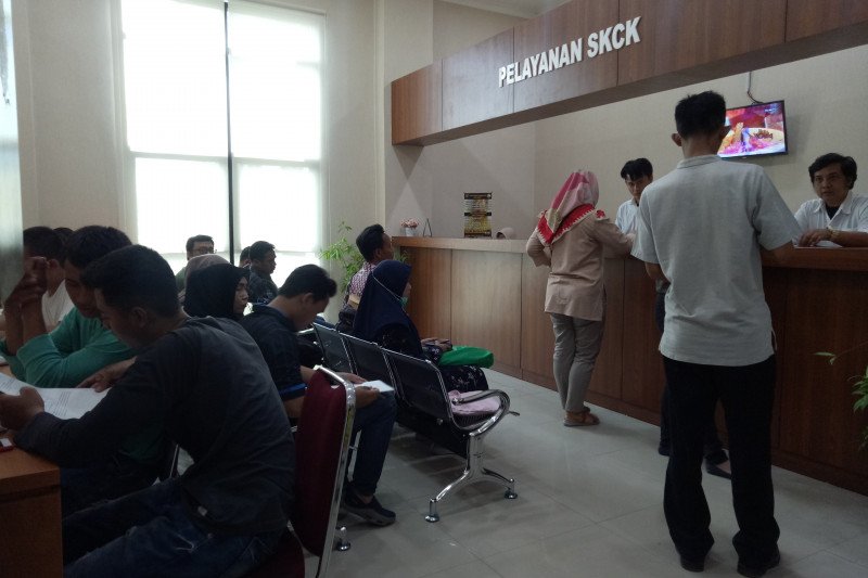 Jelang pendaftaran CPNS, Polres dipenuhi warga urus SKCK