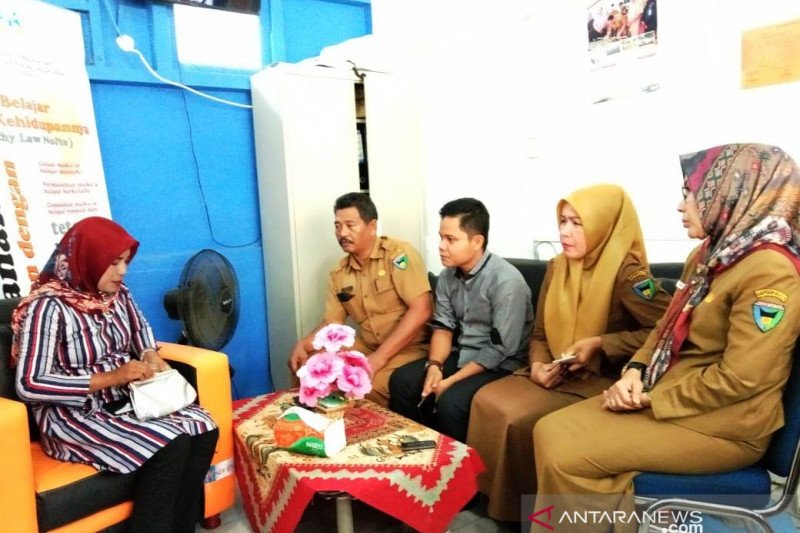 Dinas Sosial dampingi korban dugaan KDRT oknum wali nagari