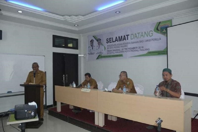Padang Panjang beri pelatihan wirausaha bagi UMKM pemula