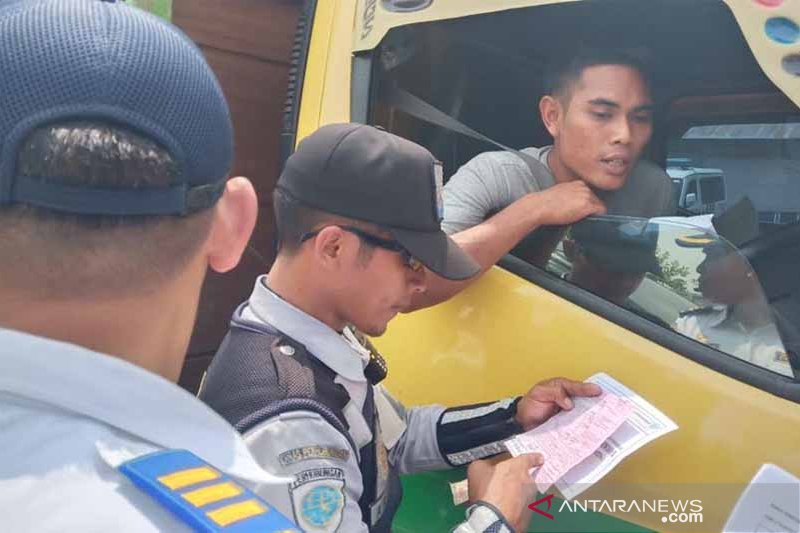 Dishub Palangka Raya tertibkan tranportasi angkutan barang