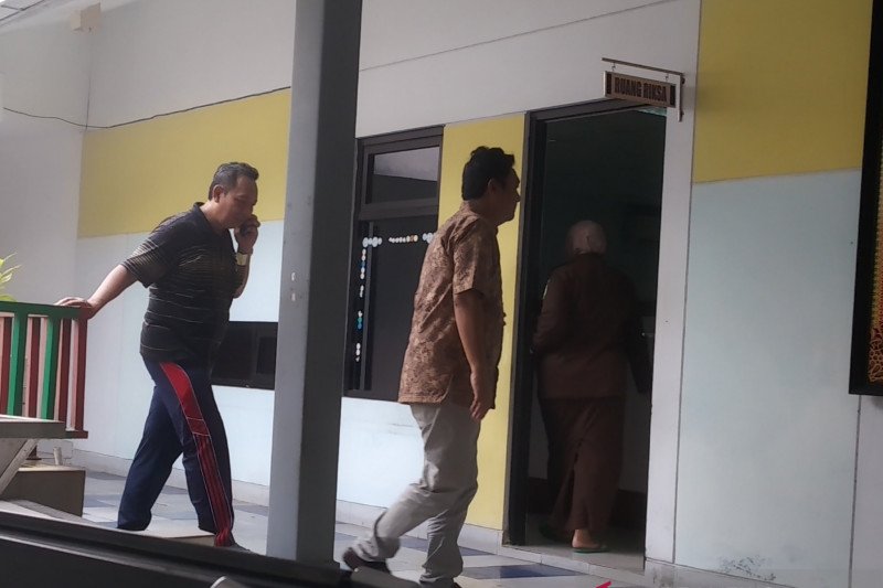 Kejati Riau periksa tujuh jam Kadiskominfo Pekanbaru