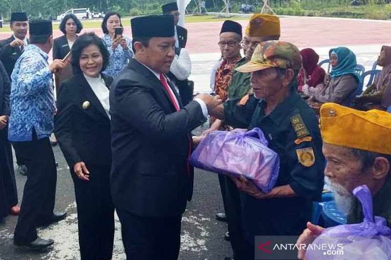 Bupati Pulpis minta generasi muda jadi pahlawan masa kini