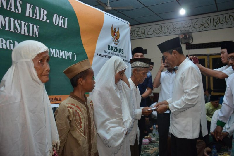Baznas Ogan Komering Ilir salurkan Rp1,4 miliar ke masyarakat miskin