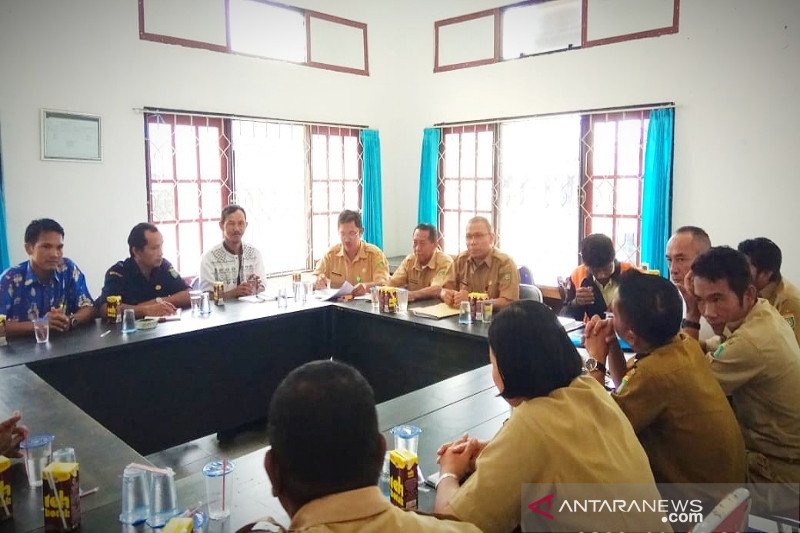Pemkab Barito Selatan bahas penyelesaian sertifikat lahan usaha transmigrasi