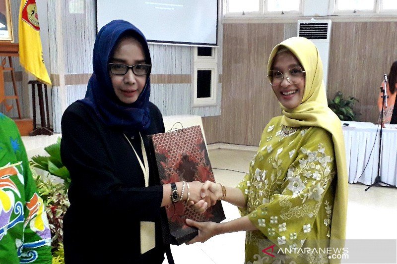 Pengembangan batik khas Kalteng belum optimal, Dekranasda siapkan sejumlah strategi